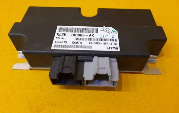 Lincoln Navigator Air suspension control unit module (rear) KL3V18B008AK