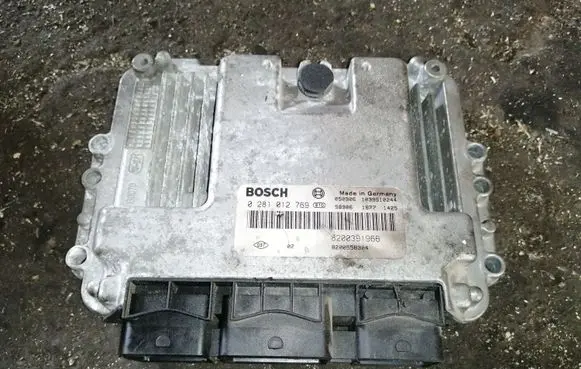 Renault Scenic II - Grand scenic II Engine control unit/module 8200391966 0281012769