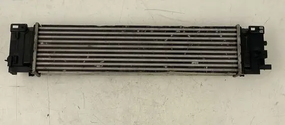 Volvo XC40 Intercooler radiator 31686408
