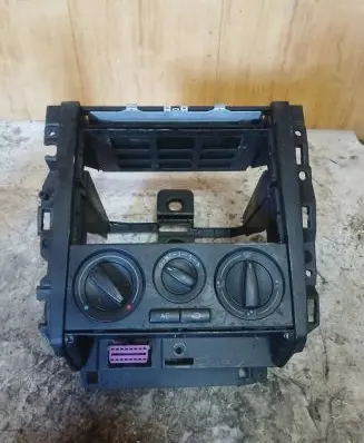 Volkswagen Golf IV Climate control unit