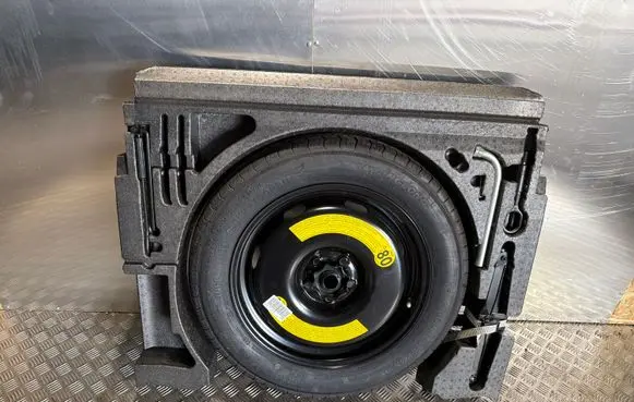 Volkswagen Tiguan R18 spare wheel 5QF601027C