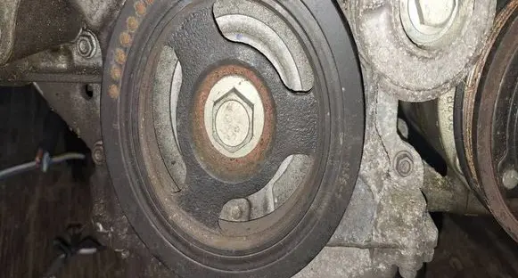 Opel Insignia B Crankshaft pulley