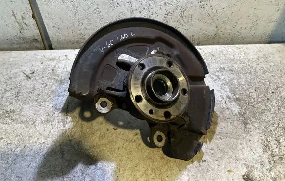 Volvo V60 Front wheel hub