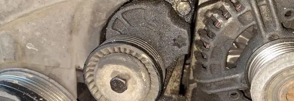 Volvo S60 Generator/alternator belt tensioner