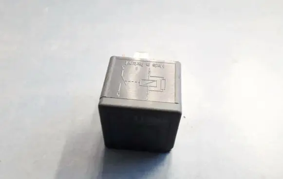 Ford Mondeo Mk III Other relay F80B14B192AA F80B-14B192-AA