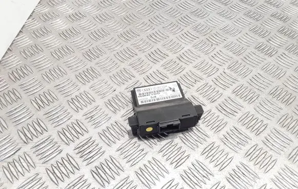 Volkswagen Golf Plus Gateway control module 1K0907530K 1K0907951