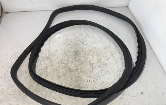 Citroen Jumper Front door rubber seal B249 72291
