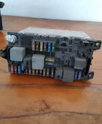 Mercedes-Benz E W211 Fuse module 2115454301