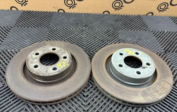 Ford Mustang VI Front brake disc