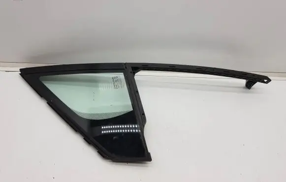 Jaguar I-Pace Front door vent window glass four-door J9D321419A