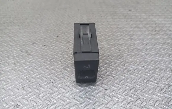 Ford C-MAX I Seat heating switch