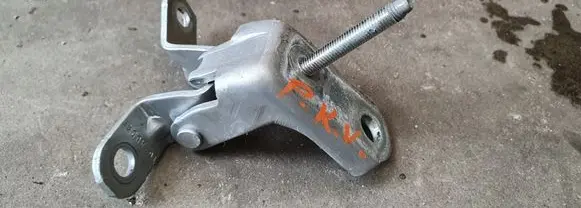 Ford Fiesta Front door upper hinge 162AND4E