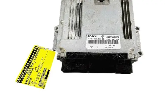 Renault Clio IV Engine control unit/module 237104376R