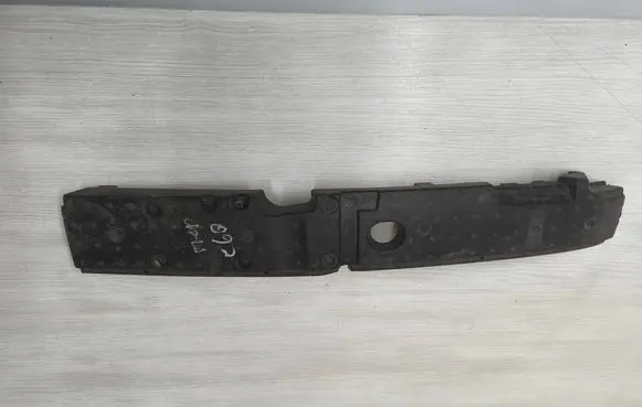 Front bumper foam support bar