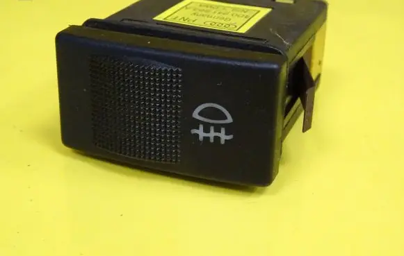 Fog light switch
