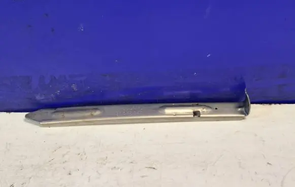 Volvo S80 Headlight/headlamp mounting bracket 30678340