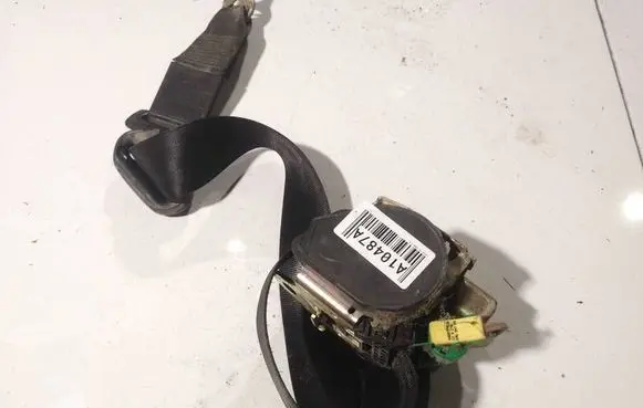 Audi A6 S6 C5 4B Front seatbelt 