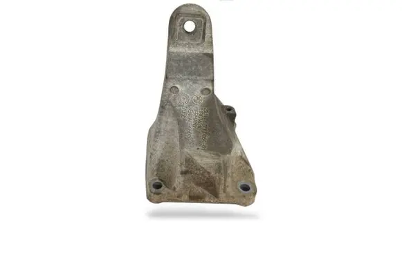 BMW 3 E90 E91 Engine mounting bracket 6777064 22116777064