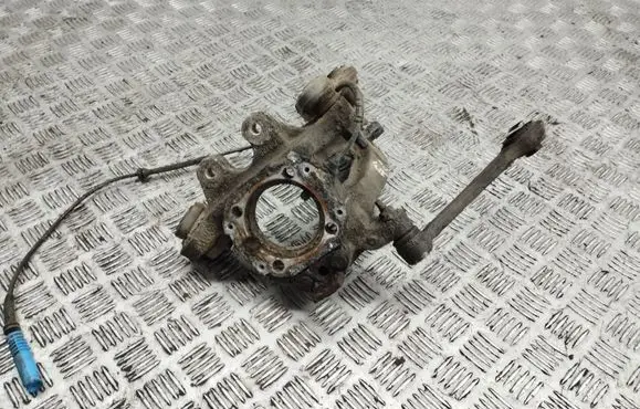 BMW 5 E60 E61 Rear wheel hub
