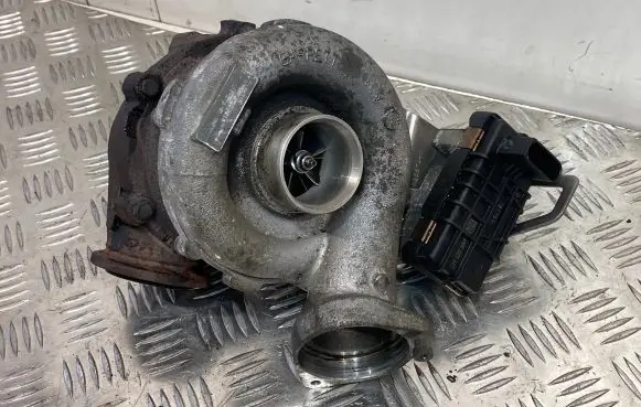 BMW 5 E60 E61 Turbo 77942590 6nw009660 781751