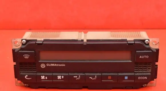 Volkswagen PASSAT B5 Climate control unit