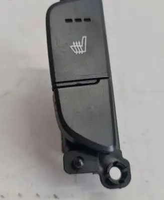 Hyundai i40 Seat heating switch 937303Z200 201178 39R1DD1000