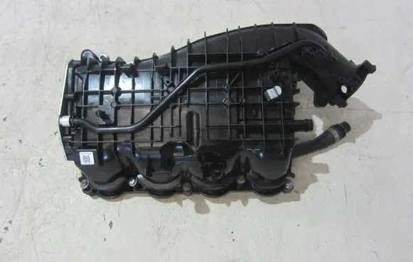 BMW X3 G01 Intake manifold 11618603914