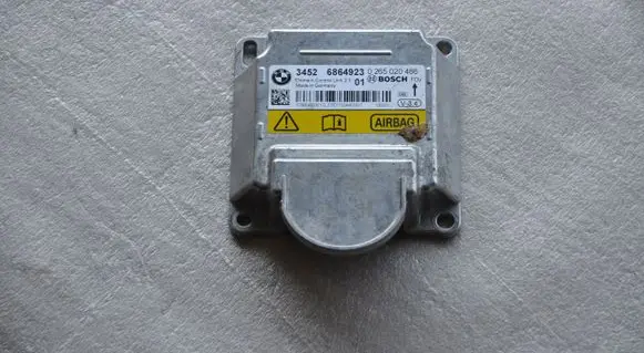 BMW 5 F10 F11 Airbag control unit/module 6864923