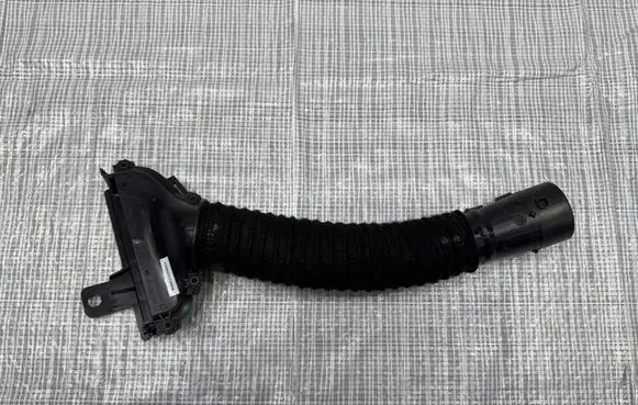 Jeep Avenger Air intake hose/pipe 9836267280
