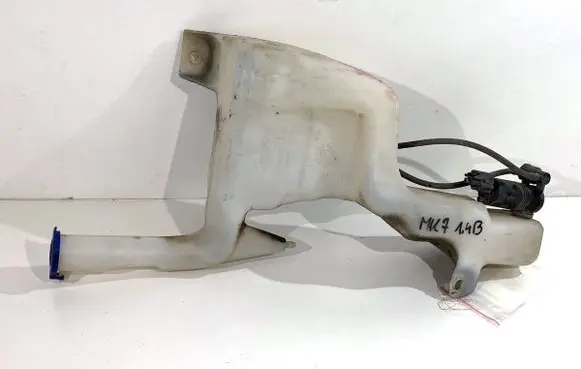 Ford Fiesta Windshield washer fluid reservoir/tank 8A6117B613AE