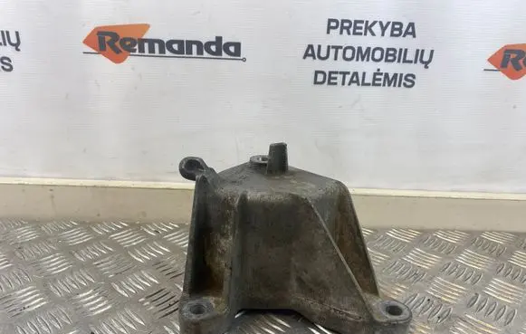 Opel Zafira C Gearbox mounting bracket 13248665 V06403 C2613M