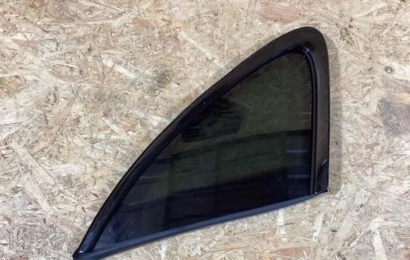 Porsche Macan (95B) Rear side window 95B845297XN