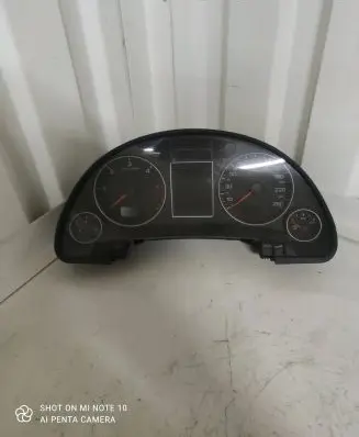 Audi A4 S4 B7 8E 8H Speedometer (instrument cluster) 8E0920932 0263664226 9292000158