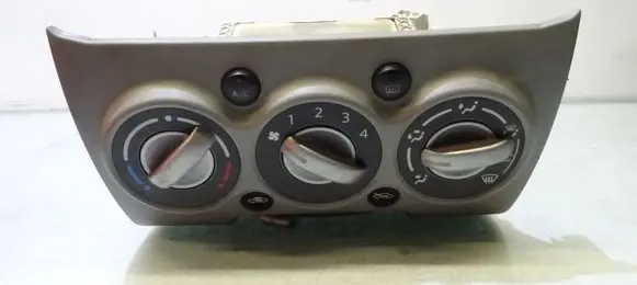 Suzuki Alto Interior fan control switch 