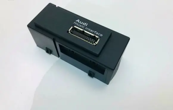 Audi A3 S3 8V USB socket connector 8V0035736