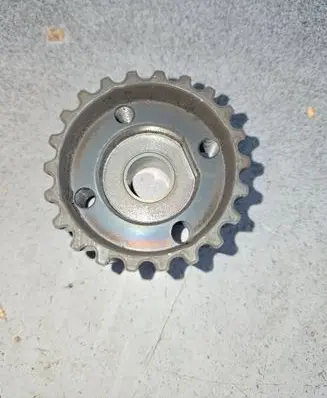 Volkswagen Golf VII Crankshaft pulley 04L105263C