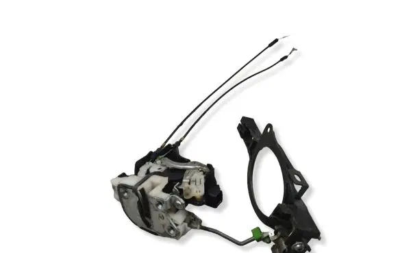 Mitsubishi Lancer X Rear door lock 