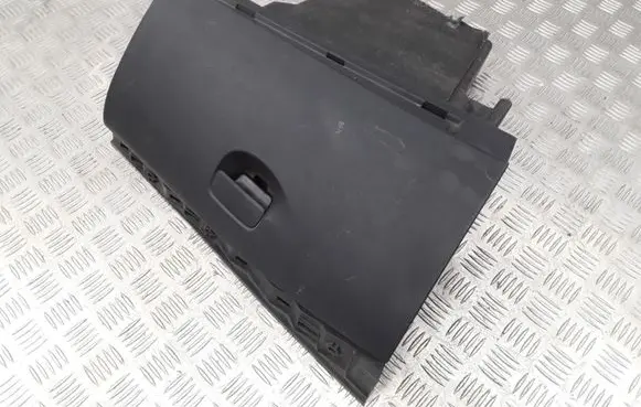 Renault Megane III Glove box 681080020R 685000007