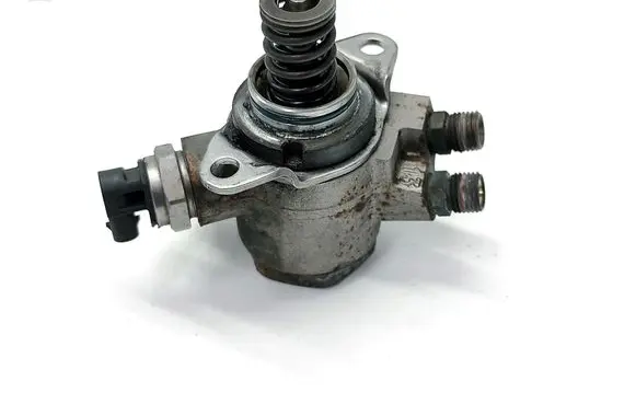 Audi Q7 4L Fuel injection high pressure pump