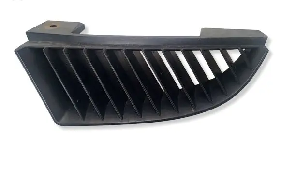 Mitsubishi Colt Front bumper lower grill MN127773