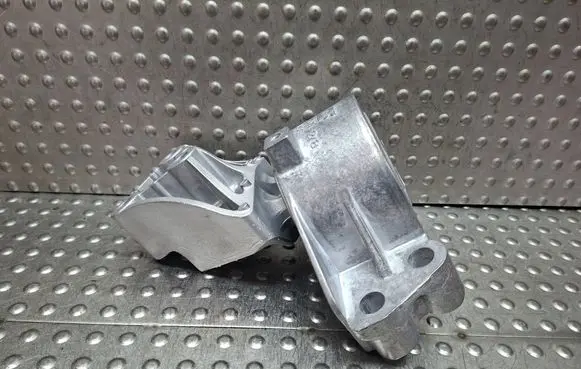 Fiat Doblo Engine mount bracket S27649751 517991100