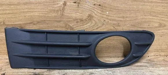 Front fog light trim/grill