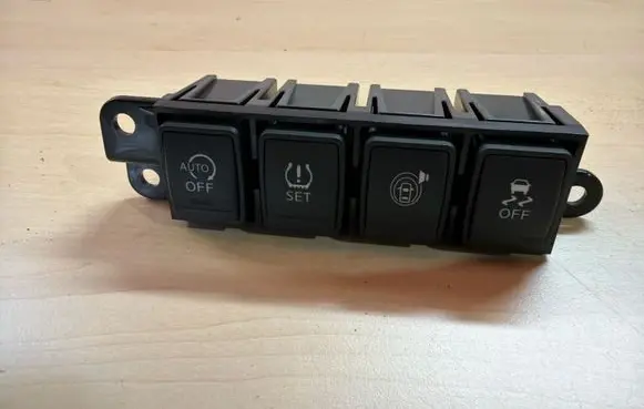 Nissan Juke I F15 Other switches/knobs/shifts 