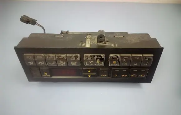 Mitsubishi Pajero Climate control unit MB657319 146430185