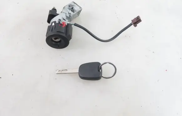 Citroen C4 I Ignition lock 9649781080
