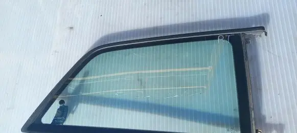 Audi A3 S3 8L Rear side window