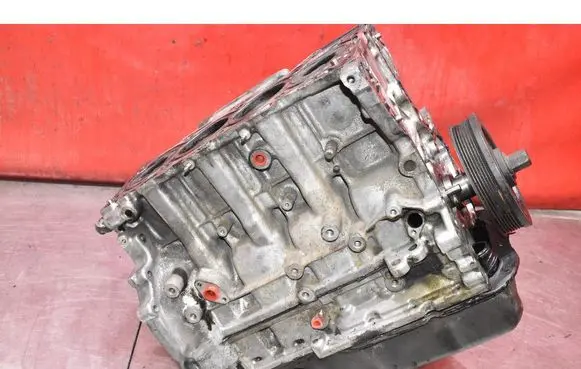 Toyota Avensis Verso Engine block 