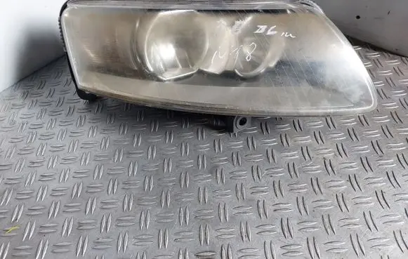 Audi A6 S6 C6 4F Headlight/headlamp