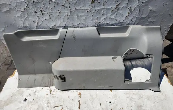 Volkswagen Transporter - Caravelle T5 Trunk/boot side trim panel 7H3868716C