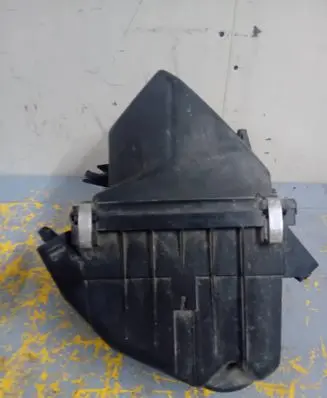 Audi A6 S6 C5 4B Air filter box 058133837